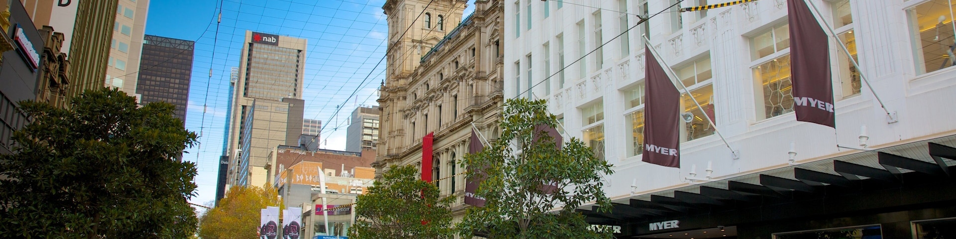 Bourke Street Mall showing a city, shopping and street scenes