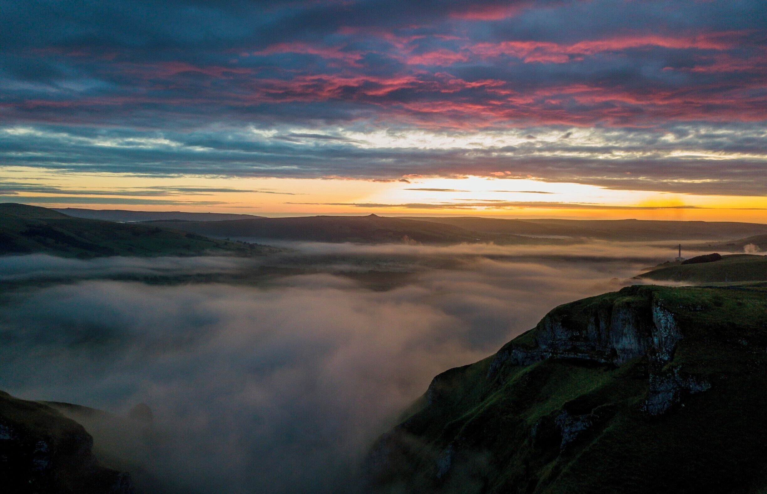 Winnats Pass, Hope Valley, The Peak District, Derbyshire, England.
Popular sunrise photography location in the Peak District. Awesome cloud inversions with the valley trapping the cloud, very accessible with parking a few hundred meters away at the top of the pass. 