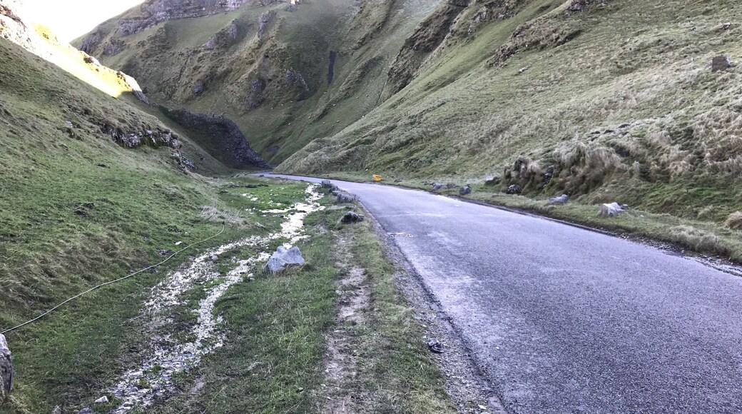 At the foot of #MamTor #Castleton #PeakDistrict #Derbyshire #UnitedKingdom