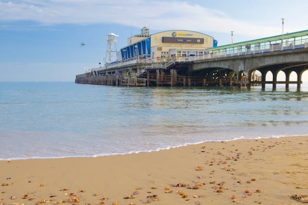 ボーンマス ピア フィーチャー ビーチ