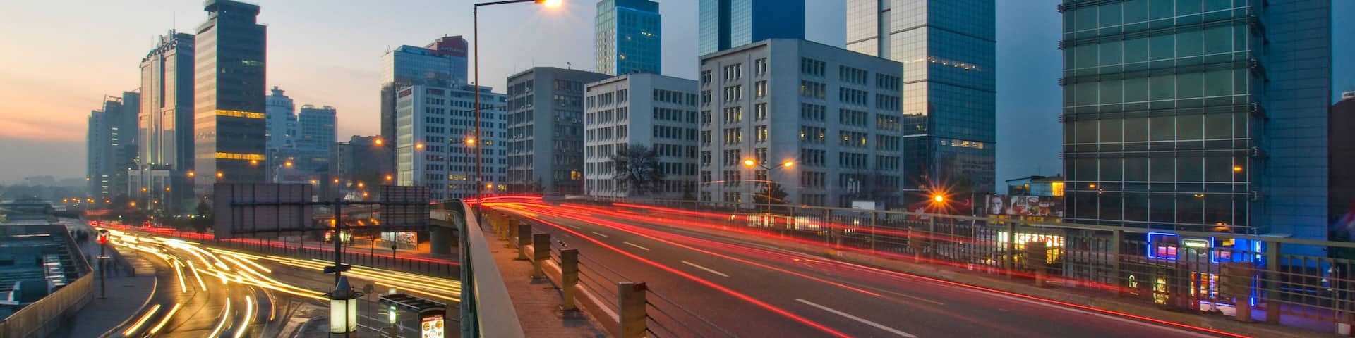 BJWWC0 Modern Buildings at Maslak Istanbul, Turkey