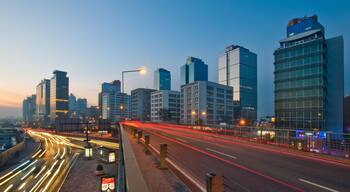 BJWWC0 Modern Buildings at Maslak Istanbul, Turkey