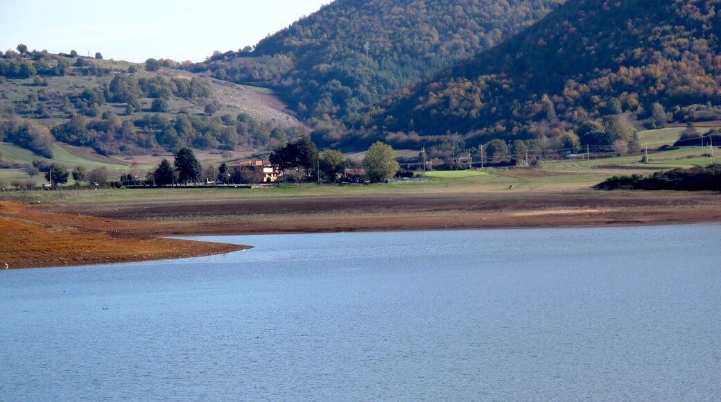 Lago di Canterno