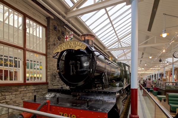 Swindon Designer Outlet which includes heritage elements, railway items and interior views