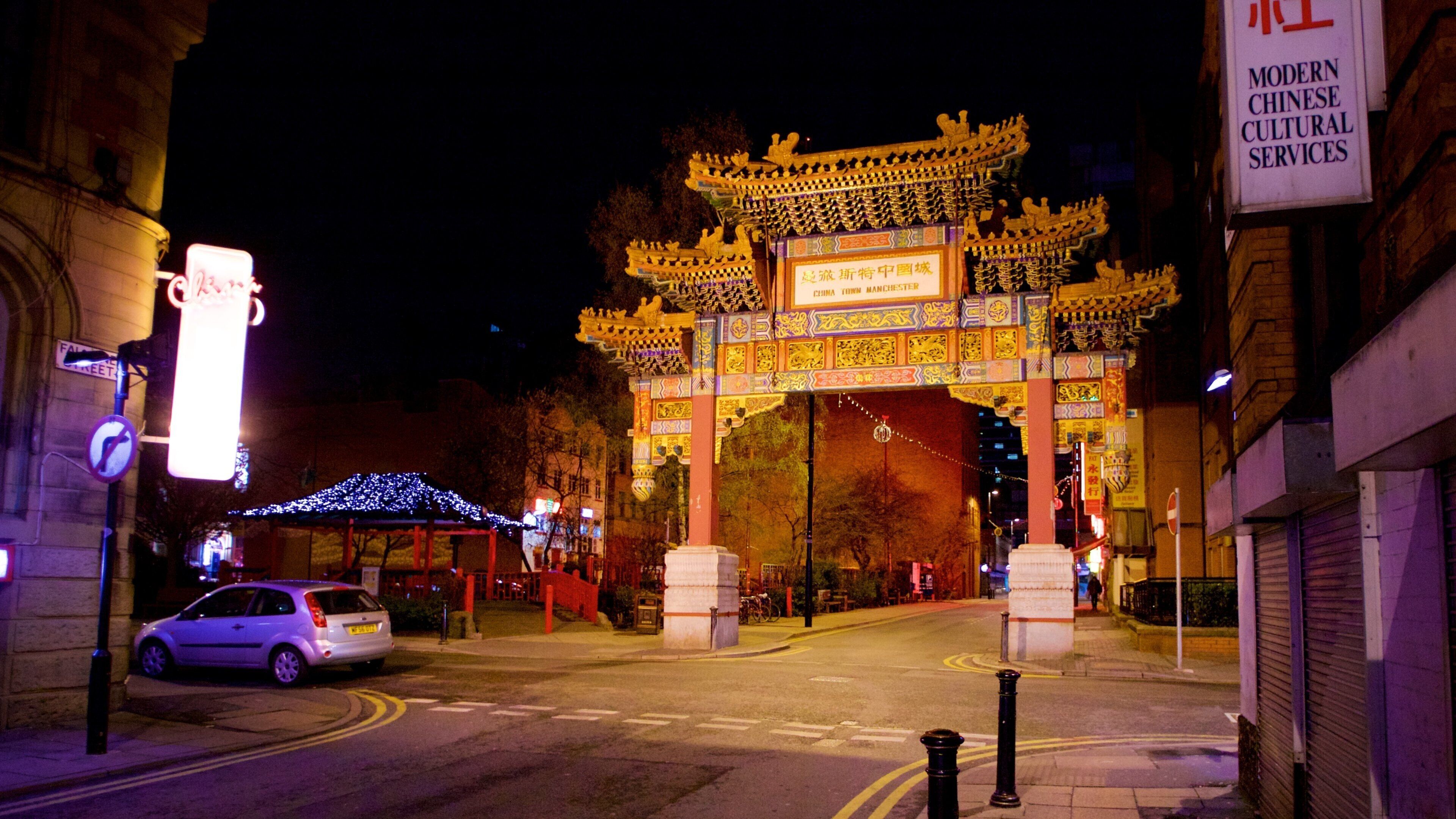 Chinatown showing city views and night scenes
