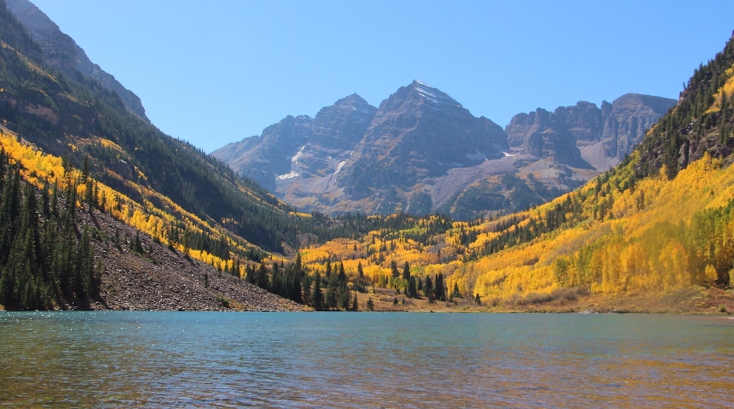 Maroon Bells in fall! Awesome!