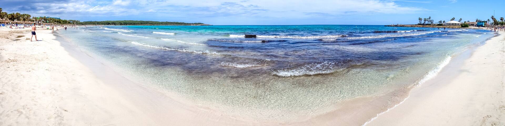 Strand von Sa Coma bei Cala Millor, Mallorca