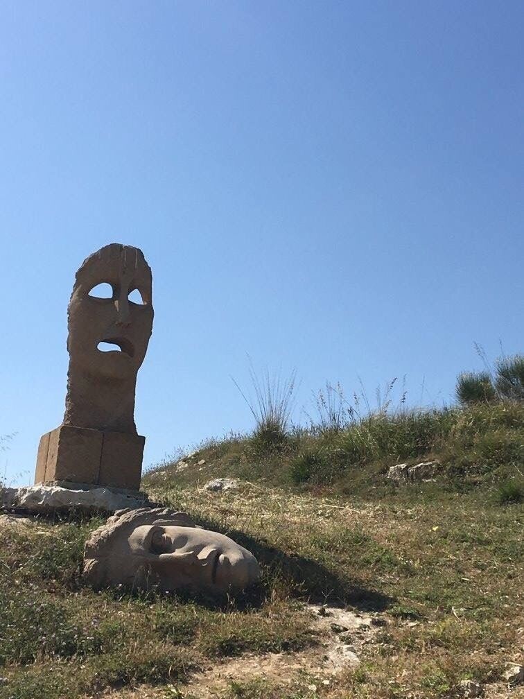 An amazing theatre created on a constellation map. The owner is a sculptor and put some beautiful pieces around. Breath taking view on the valley 
#LifeAtExpedia