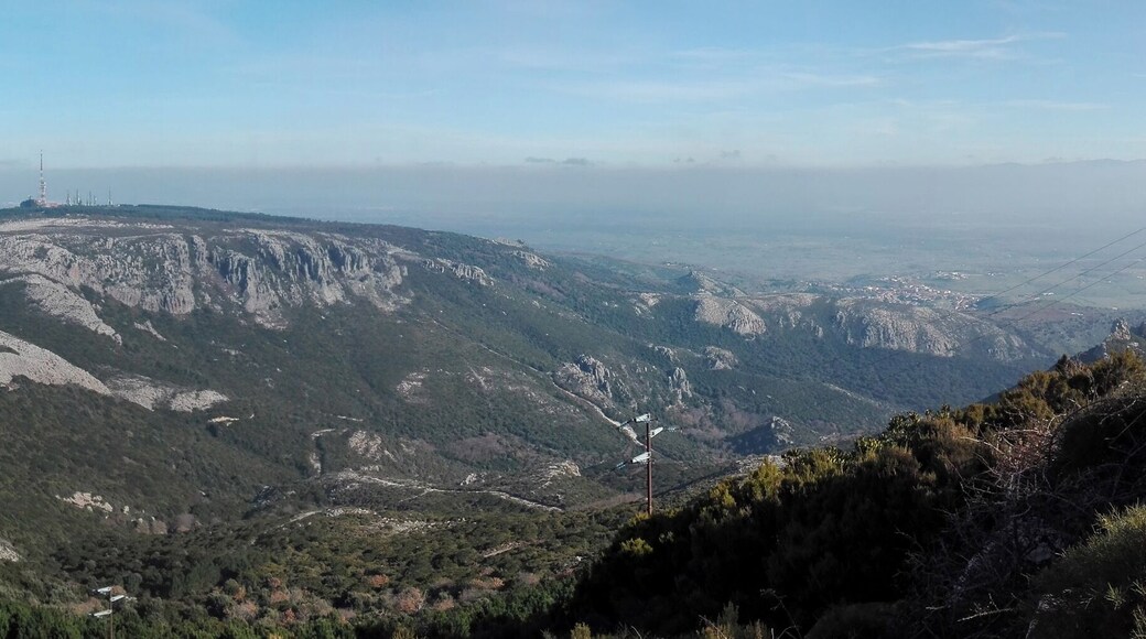 panoramica sul Montiferru dalla parte più alta Monte Urtigu 1050m