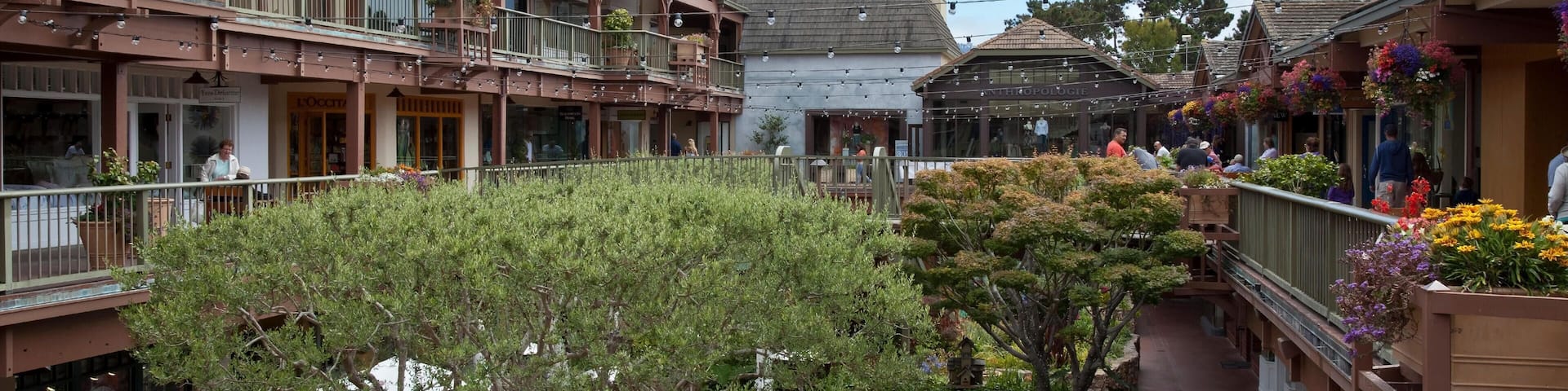 GFB72N Carmel Plaza, Carmel-by-the-Sea