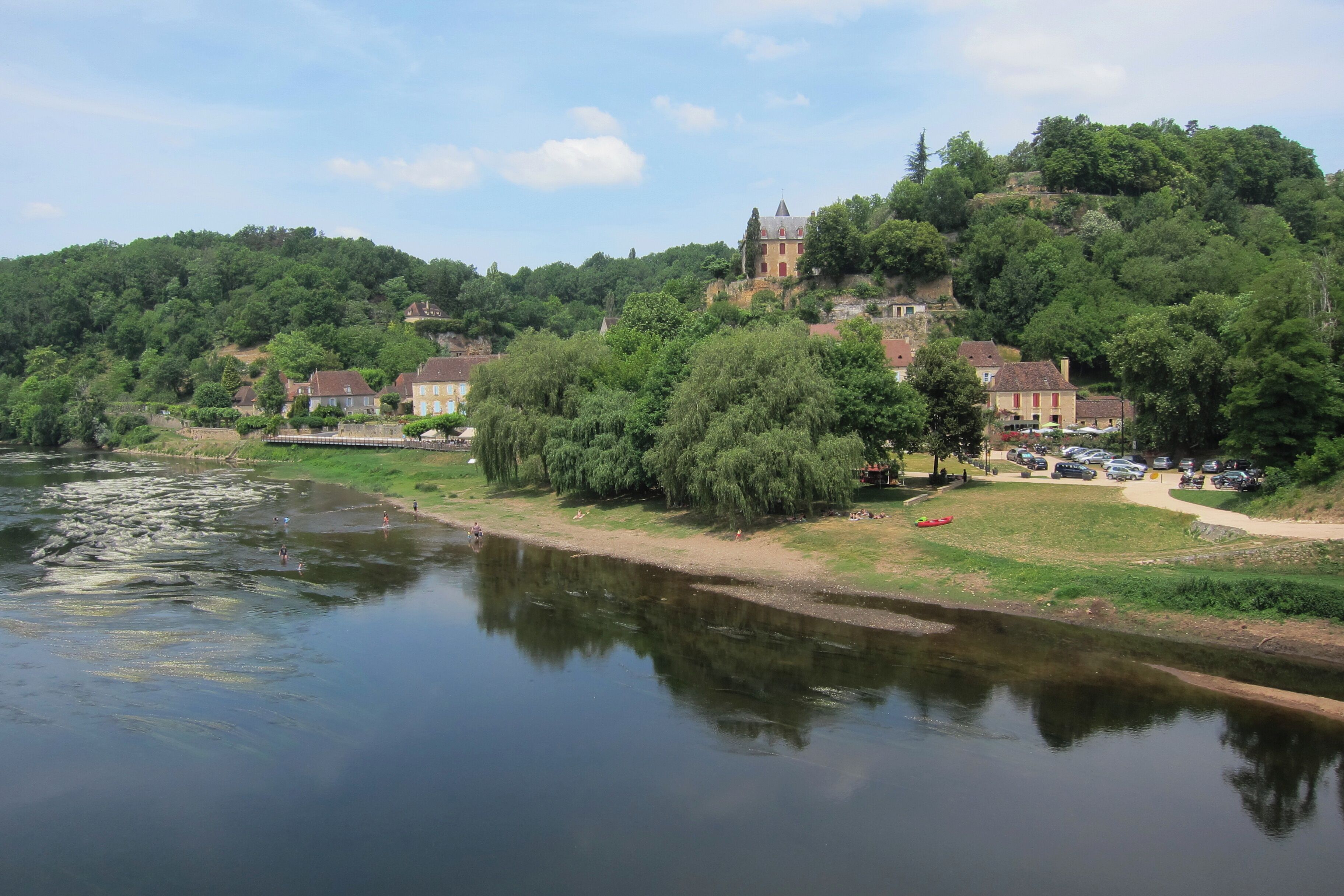 Panoramic view at Limeuil from the Vezere bridge at Sunday 7 June 2015