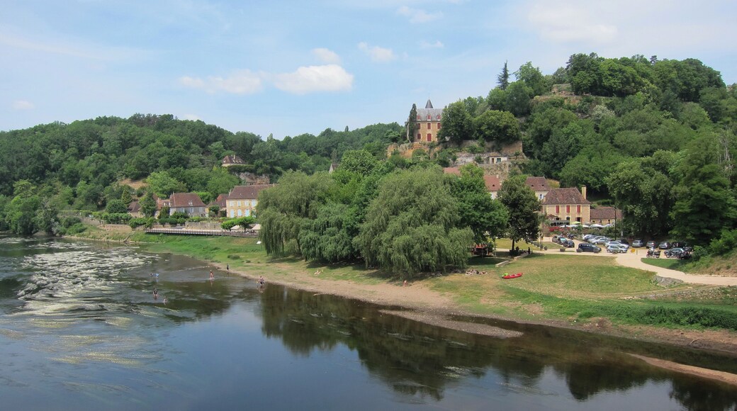 Panoramic view at Limeuil from the Vezere bridge at Sunday 7 June 2015