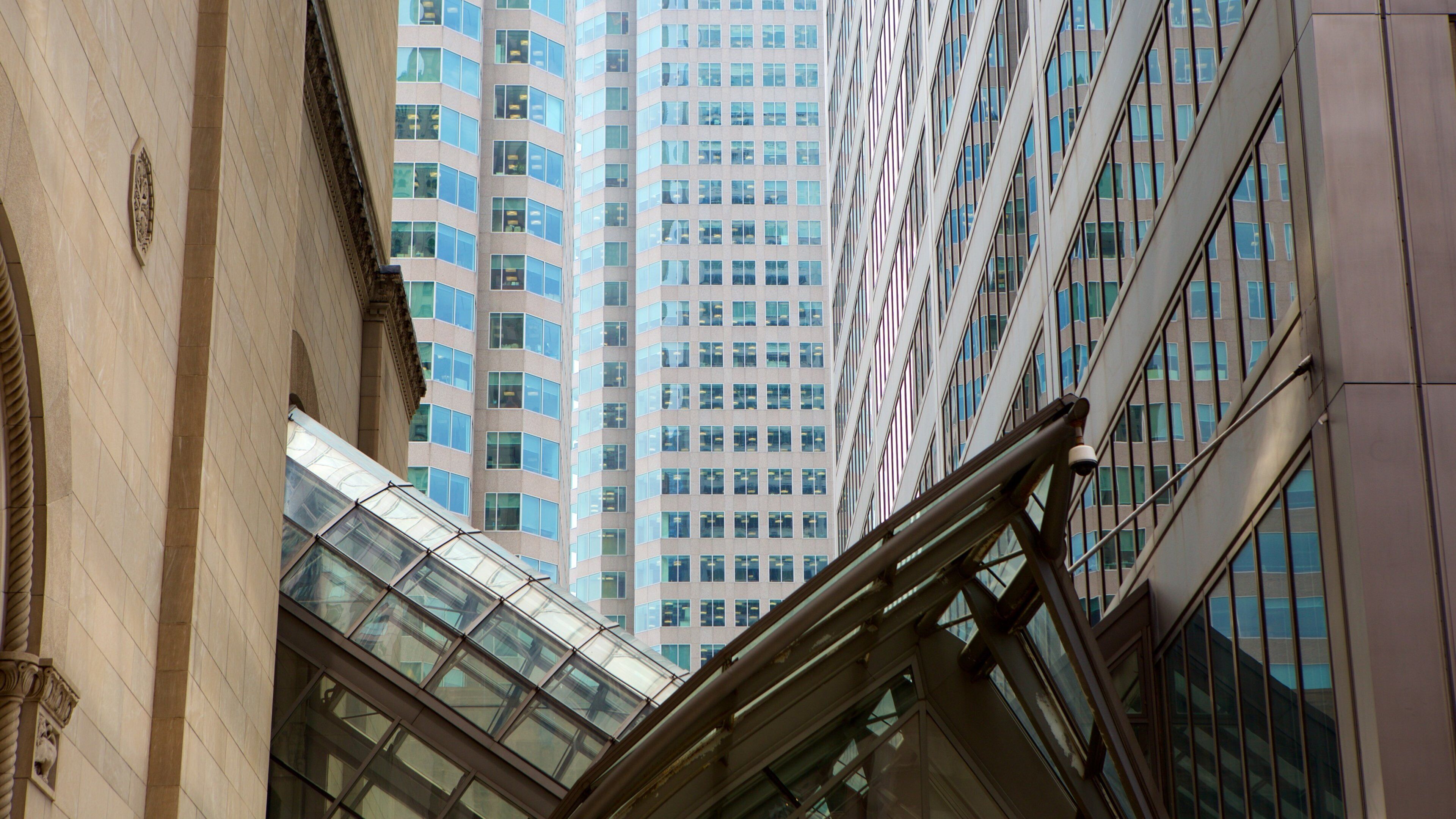 Det finansielle distrikt som viser en by, udsigt over byen og moderne arkitektur