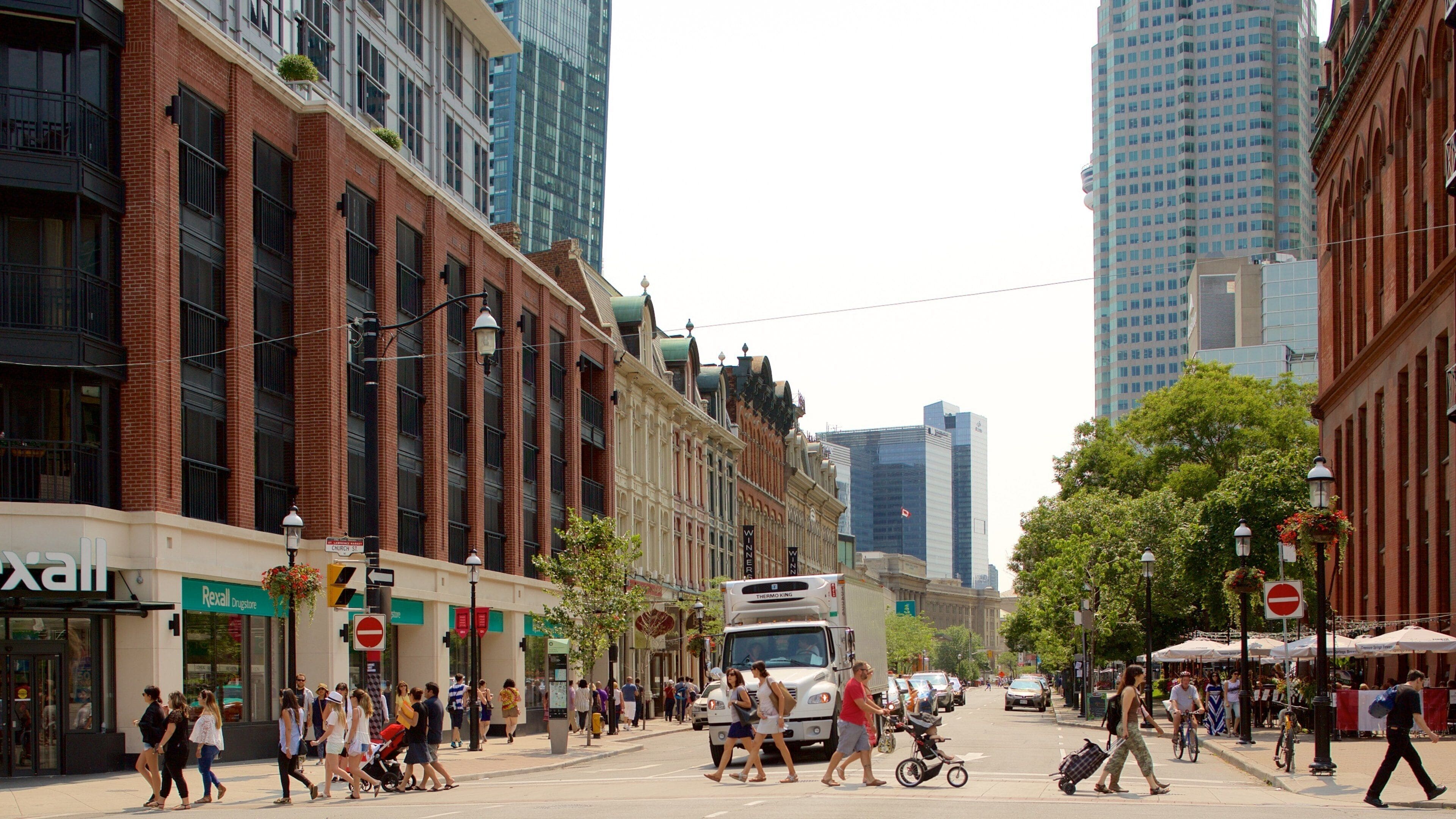 Old Town which includes street scenes and a city as well as a large group of people