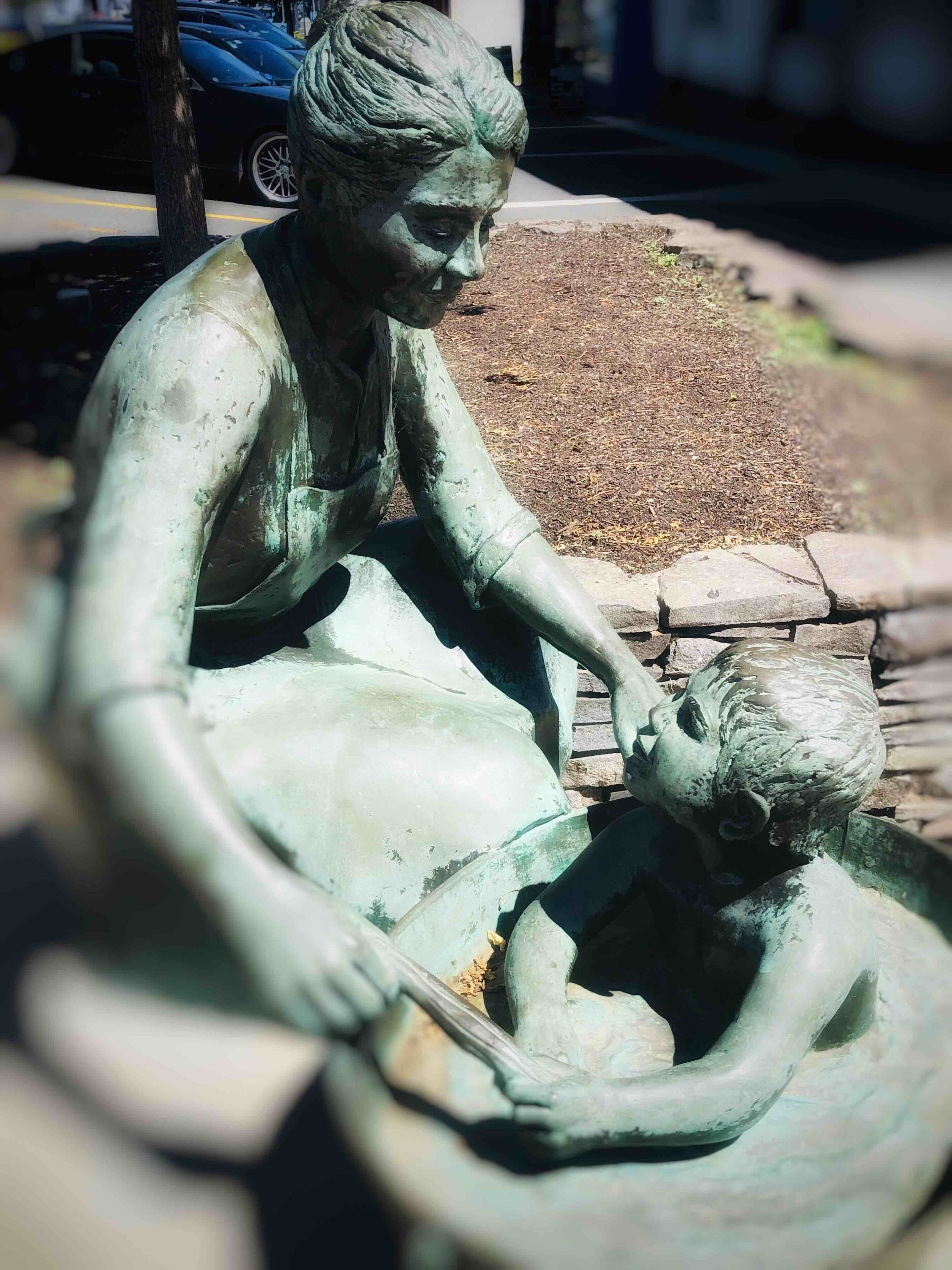 brass statues in the main str of waihi