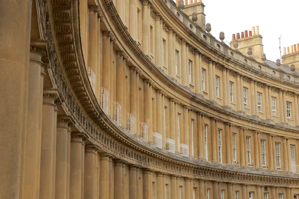 The Circus featuring heritage architecture and a city