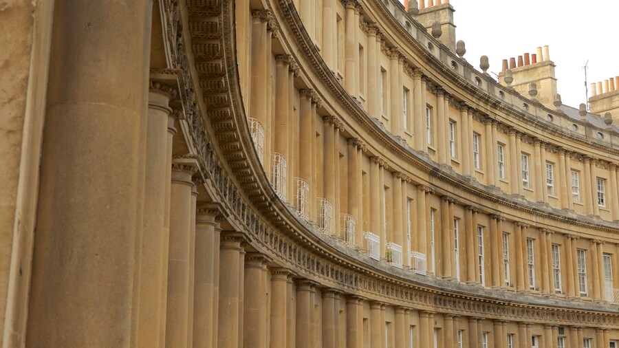 The Circus featuring heritage architecture and a city