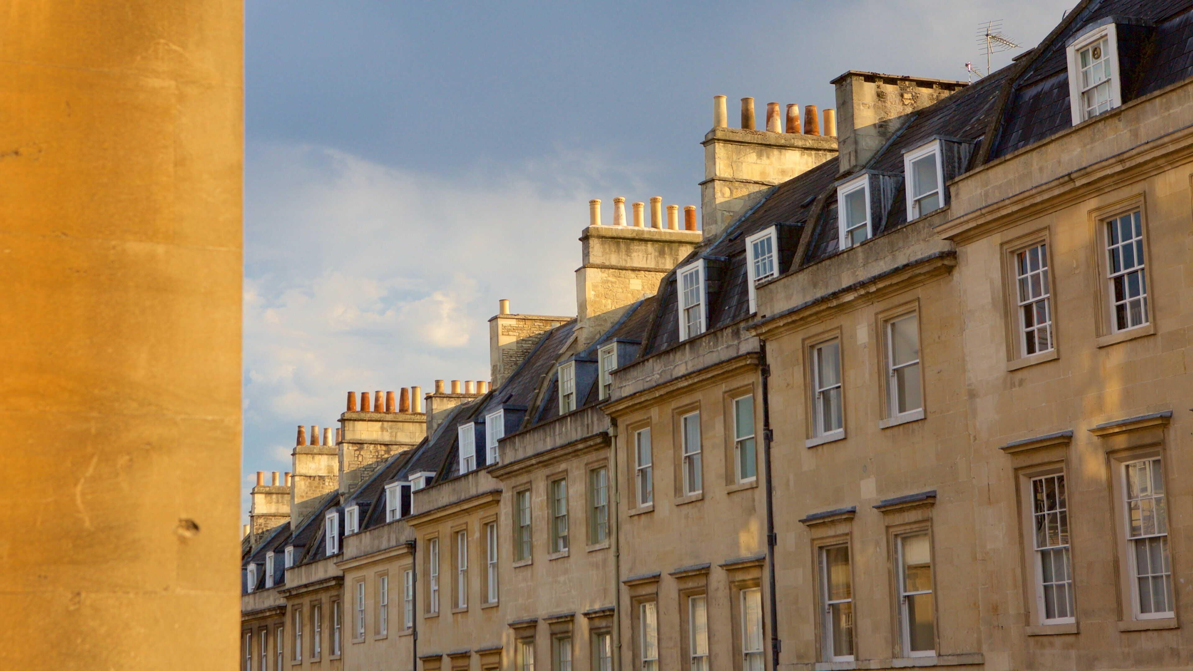 サーカス フィーチャー 遺跡 と 都市