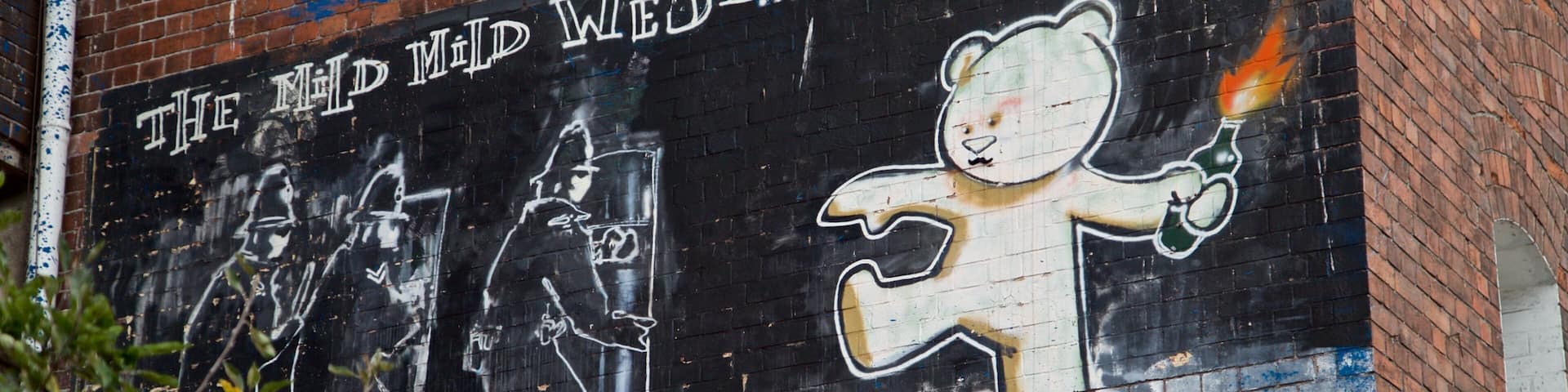 Banksy Graffiti Mild Mild West montrant art en plein air