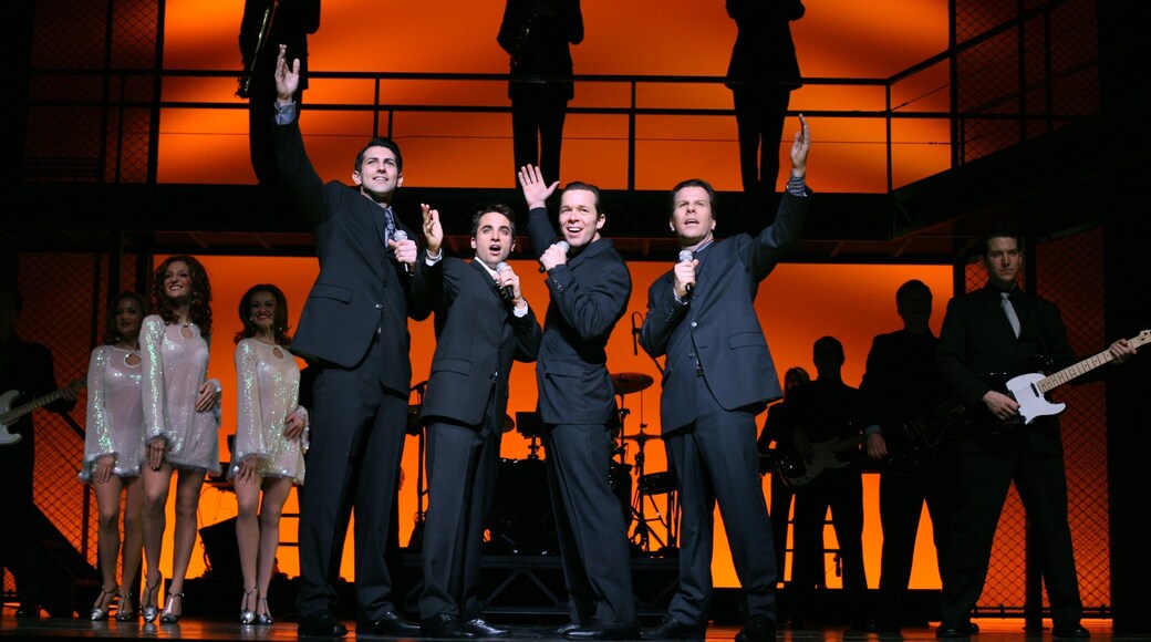 Bob Carr Performing Arts Centre featuring theater scenes, performance art and music