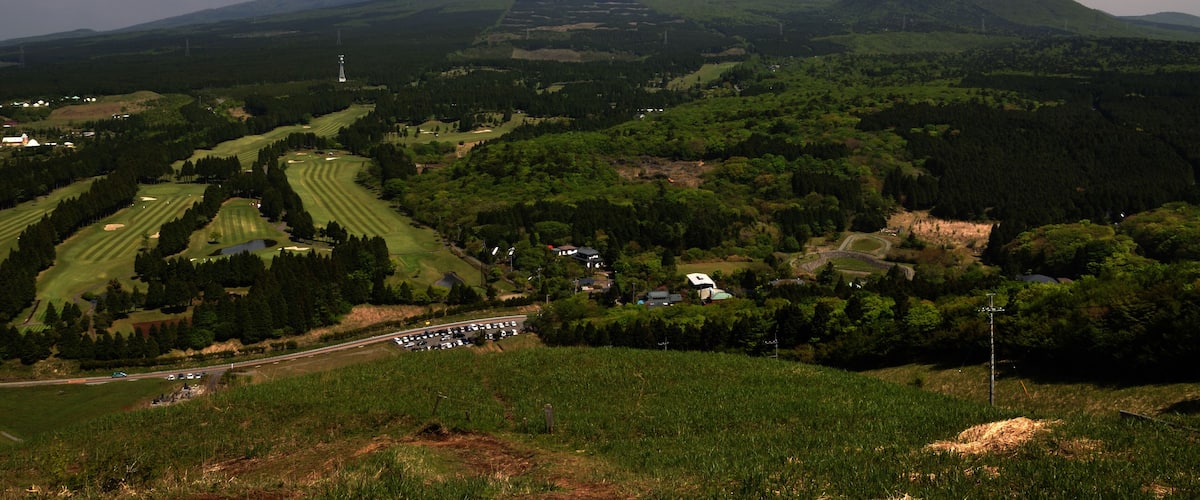 The SSE side of Mount Fuji as seen from foot of Mount Ashitaka.