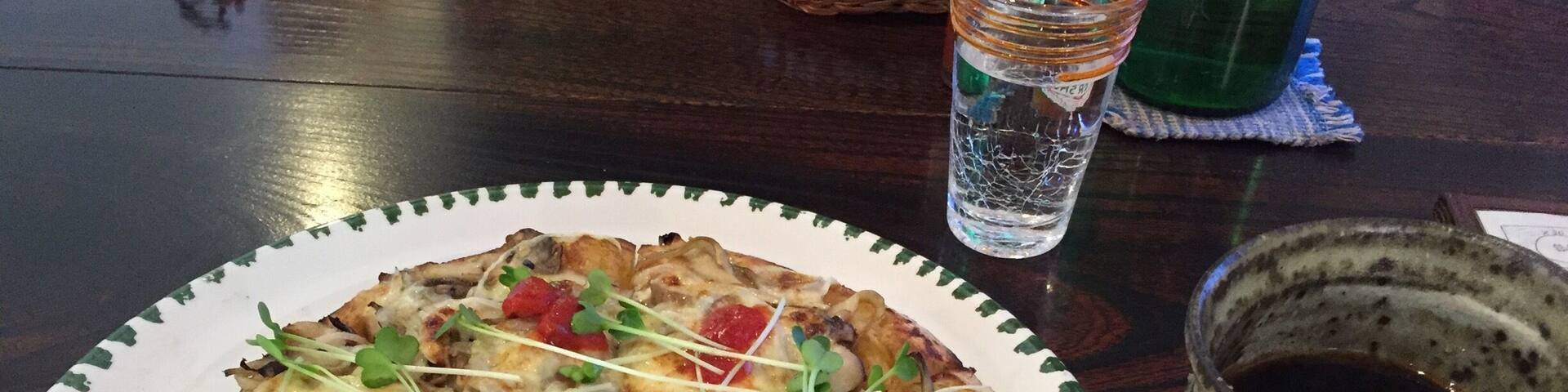 念願のキノコカレーピザ