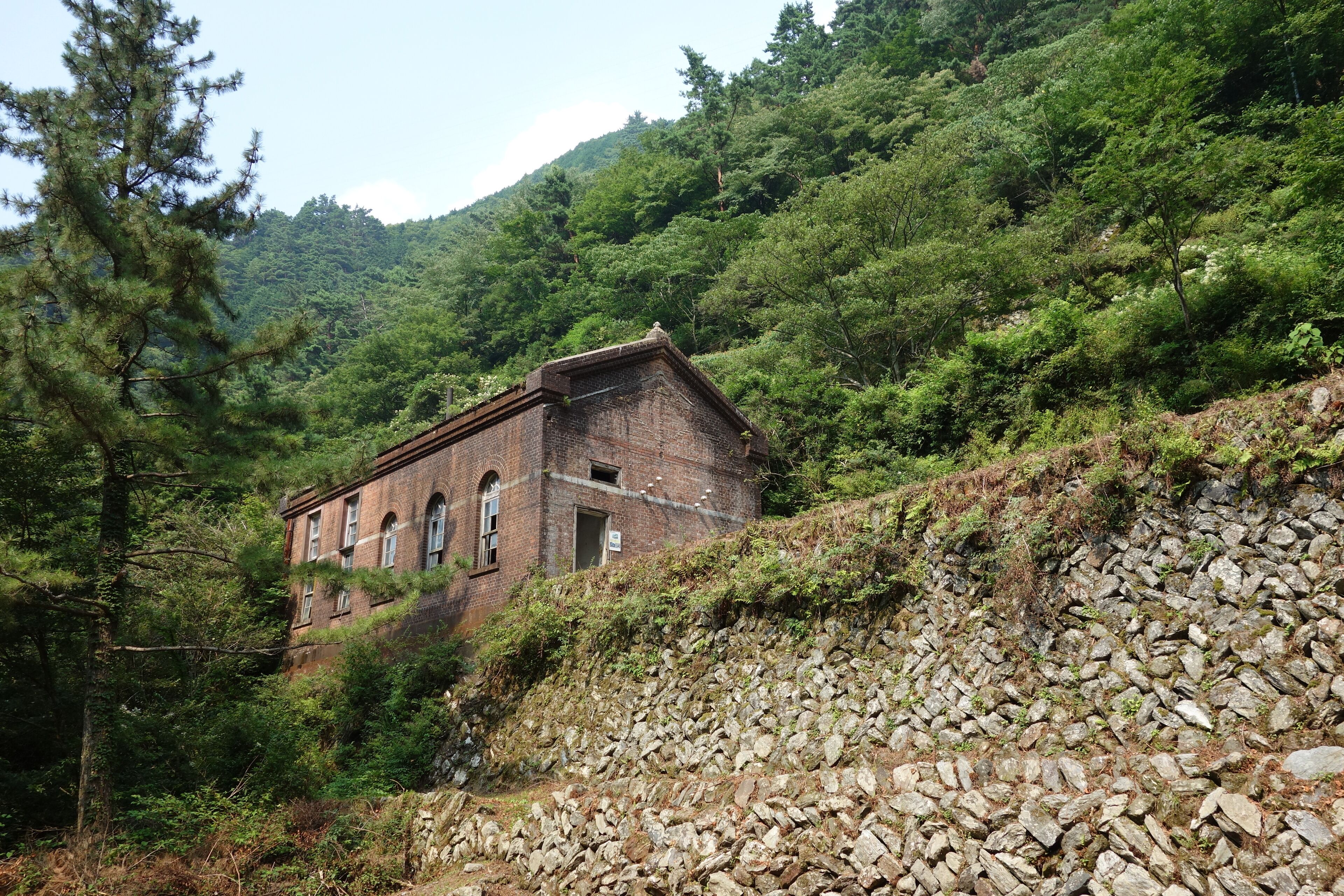 旧東平第三変電所 2013年8月 撮影