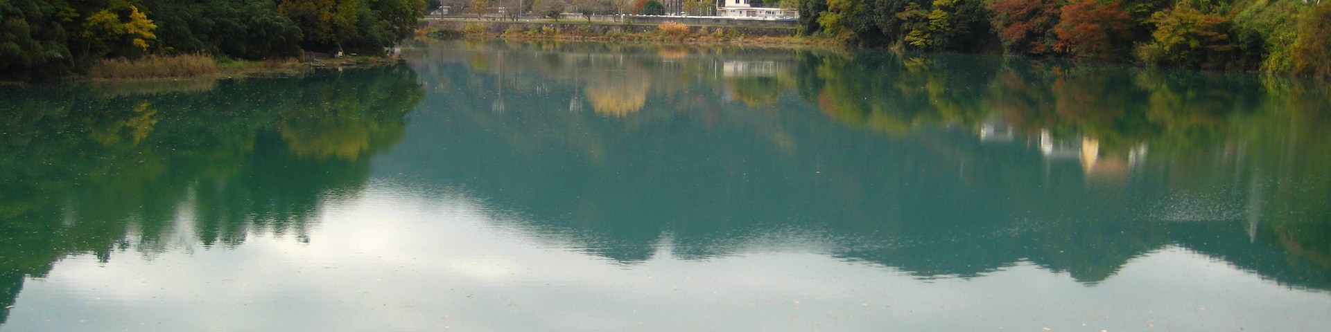 Shinsui Dam lake.