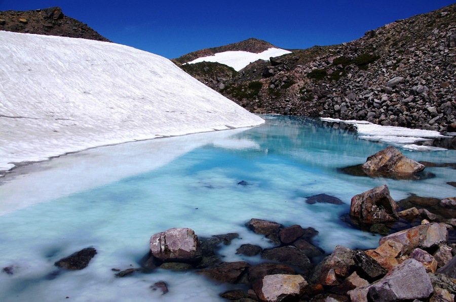 Mt.Hakusan(2,702m)
Blue pond near the summit
#BVSblue
