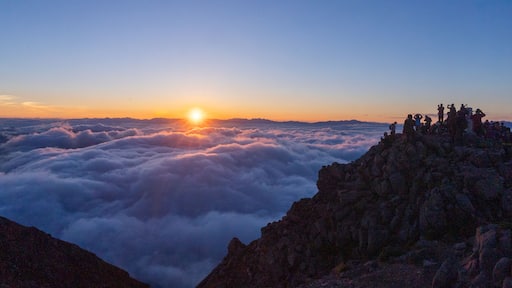 白山山頂ご来光(Sunrise at the summit of Mt. Hakusan)
