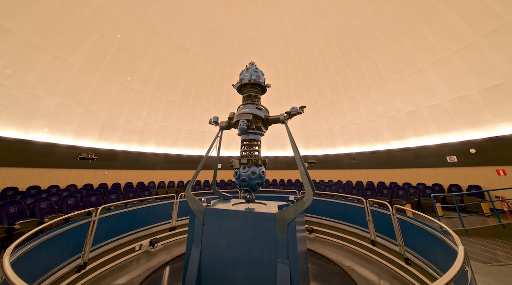 PlanetĂĄrio de Pamplona que inclui um observatĂłrio e vistas internas