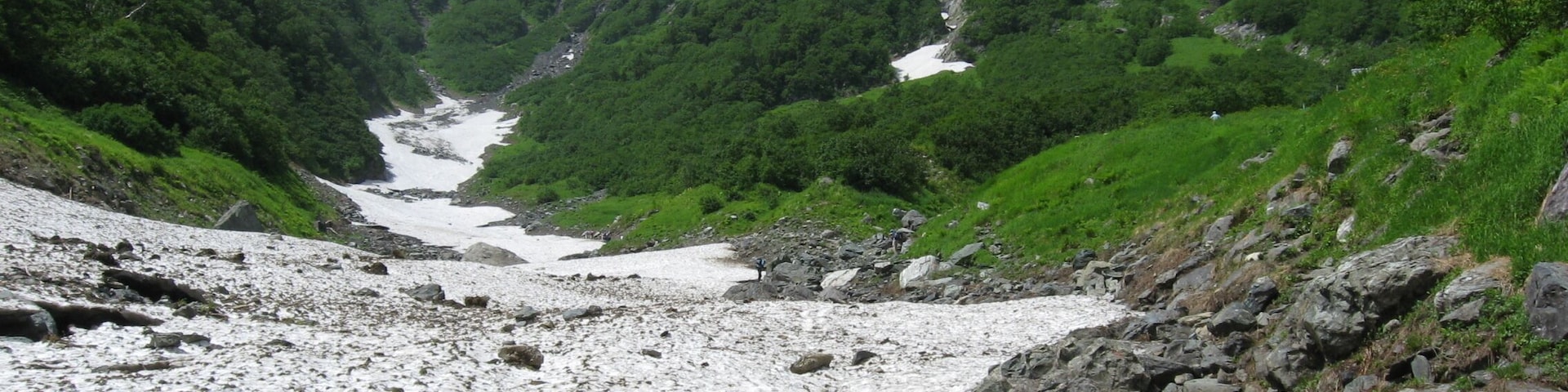 Mount Kita (北岳 Kita-dake) as seen from Ōkamba stream (大樺沢 Ōkamba-zawa), Mts.Akaishi, Yamanashi, Japan.