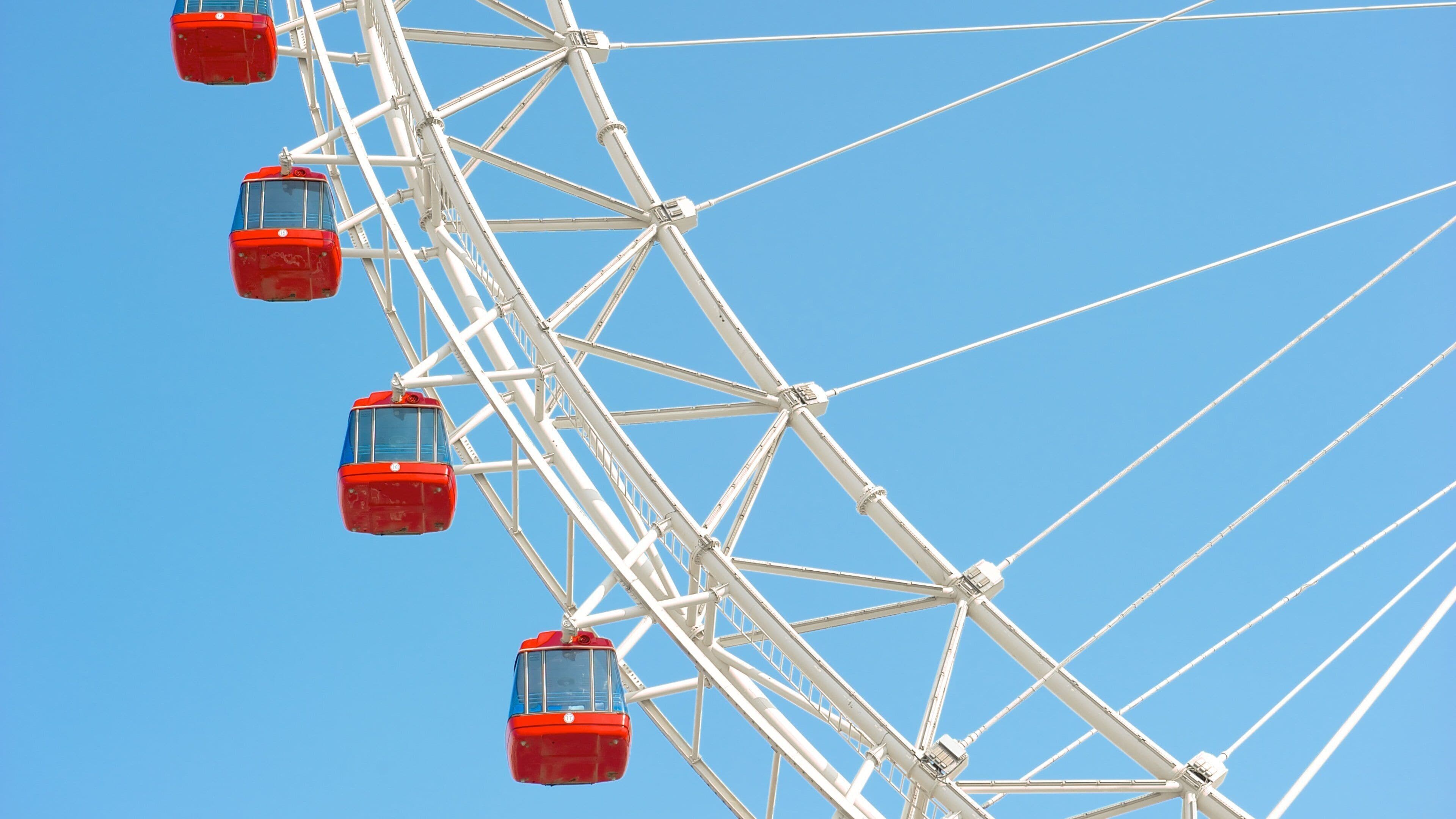 Tianjin Eye featuring rides