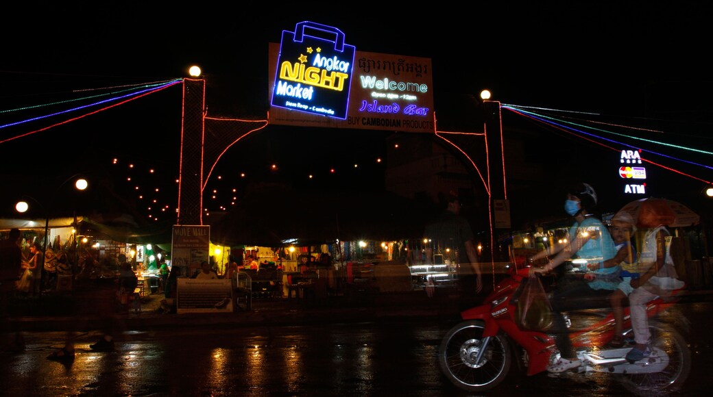 D1WCXG Siem Reap. Angkor Night Market