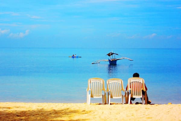 Can you spot the thin #blue line that separates the sea from the sky? This scenic spot is located in the southern part of Negros Island in the Philippines.