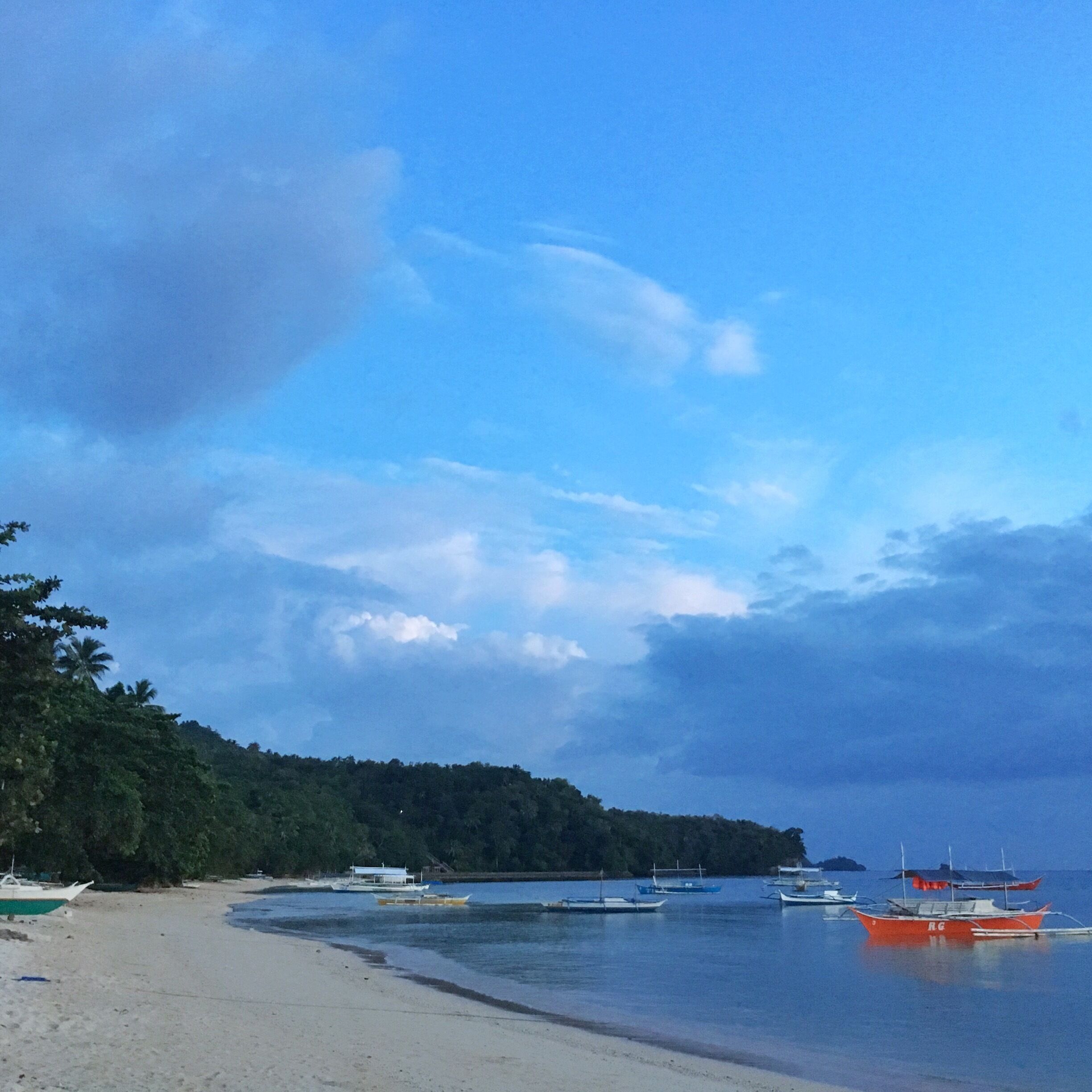 The Shores of Punta Ballo, Sipalay City, Philippines. #beaches #clouds #bestbeach #sipalay #travelgram #nature #beach #negros #philippines #igbacolod #wanderlust #travel #puntaballo #wheninbacolod #instasia #asiatravel #travelgr8 #bbctravel #passionpassport #globetrotter #worldtravelpics #beachlife #iphoneography #beachporn #beachplease #whereivebeen #cooltravelpix #travelph #itsmorefuninthephilippines #lifeatexpedia