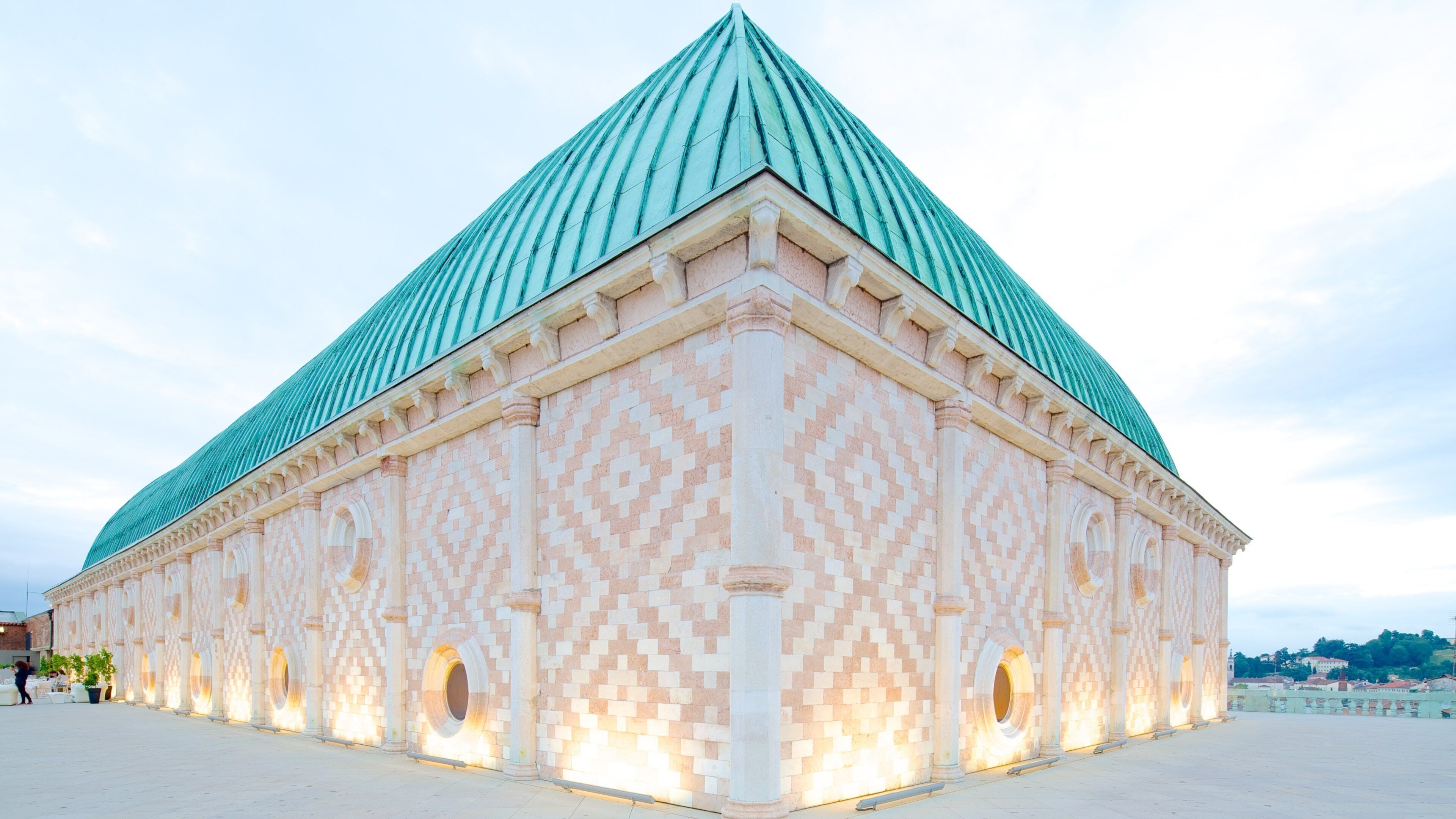 Place des Seigneurs montrant patrimoine architectural