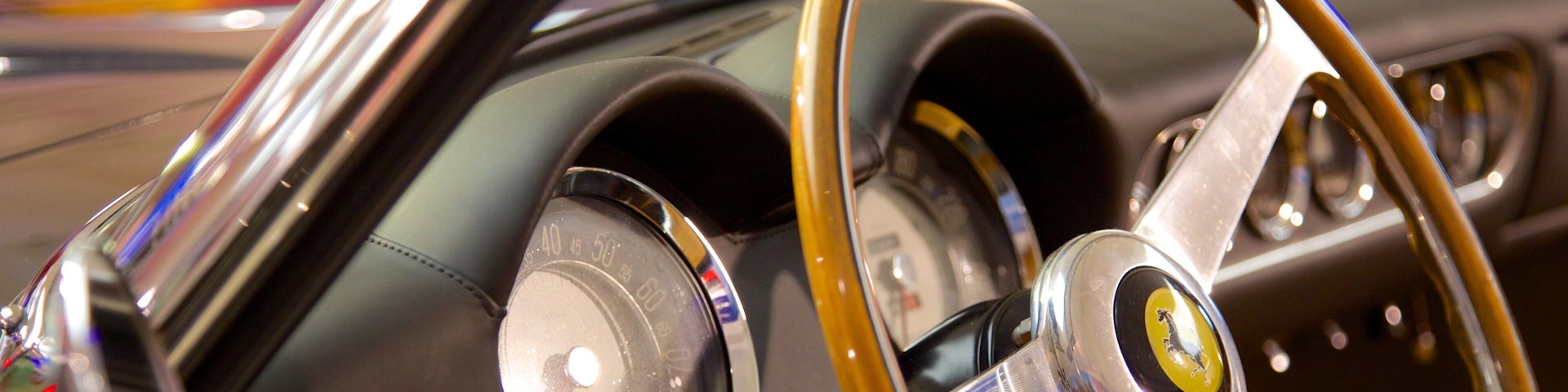 Museu da Ferrari caracterizando vistas internas