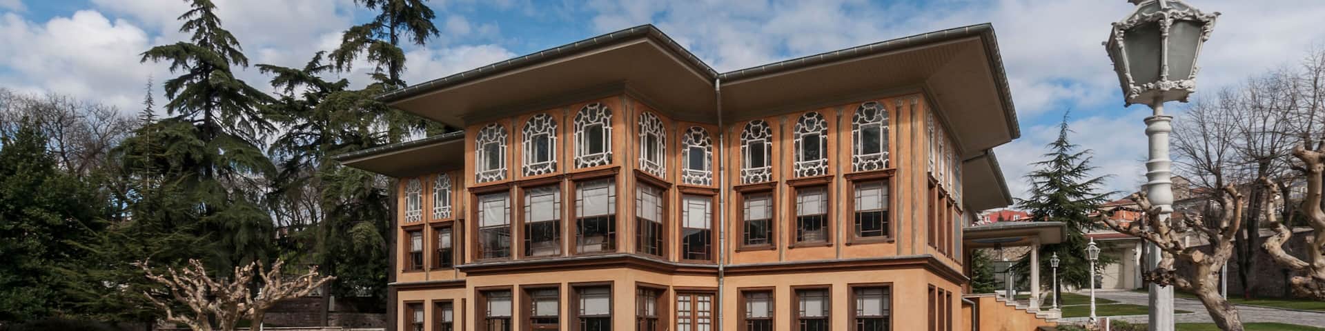 D7DY11 Aynalikavak Palace is a former Ottoman palace located in the Haskoy neighborhood of Beyoglu district in Istanbul.