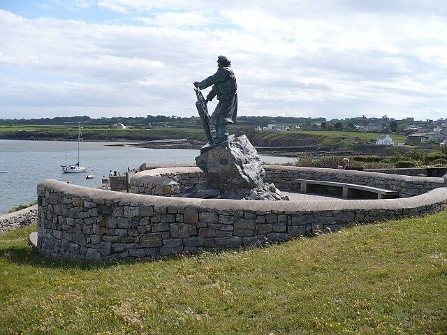 Dic Evans Memorial Sculpture, Moelfre http://www.samholland.co.uk/dic-evans.html