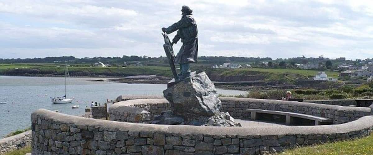 Dic Evans Memorial Sculpture, Moelfre http://www.samholland.co.uk/dic-evans.html