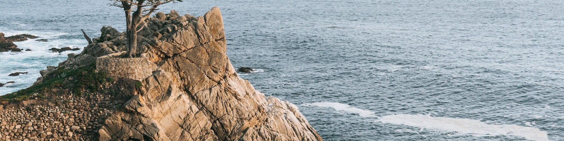 17-Mile Drive featuring general coastal views and rocky coastline