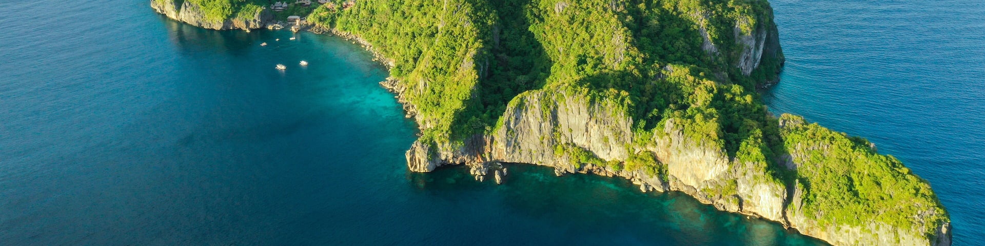 Aerial view of turquoise coastal waters in El Nido.
