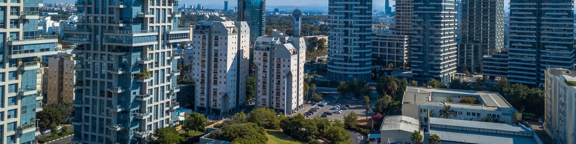 Park Tzameret akirov is a newly built residential neighborhood of Tel Aviv israel apartment buildings, surrounded by green space panoramic view Kikar Hamedina
