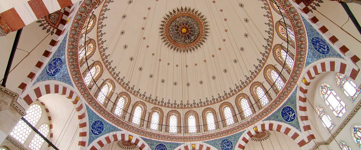 Rustem Pasha Mosque inclusief een moskee, religieuze aspecten en interieur