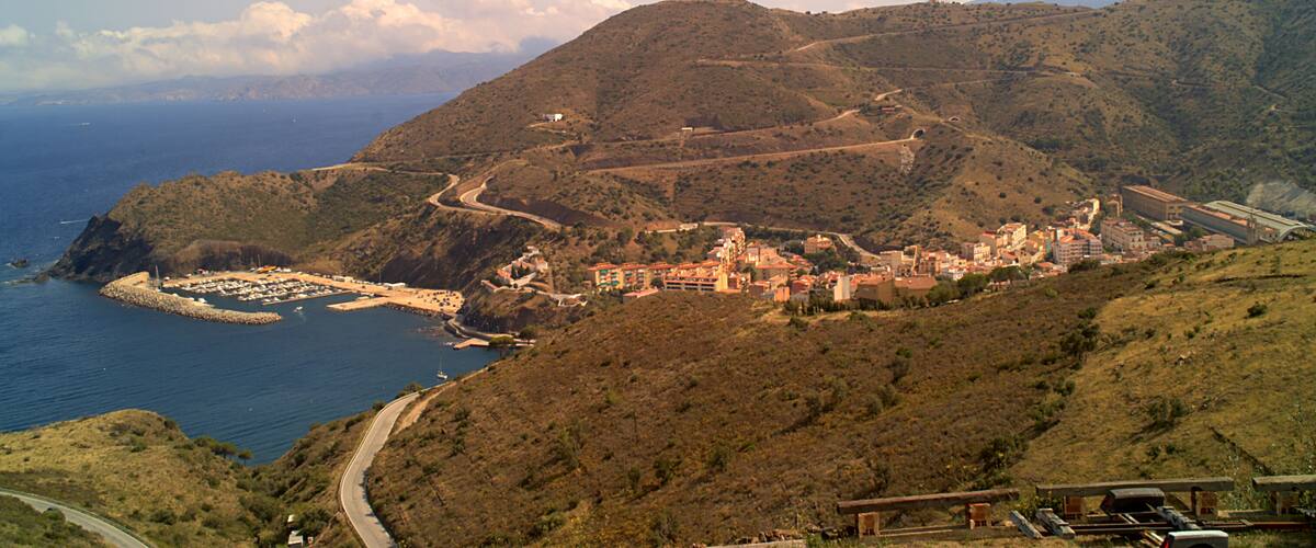 Puig del Claper depuis le Col des Balistres, Cerbère (Pyrénées-Orientales, Languedoc-Roussillon, France), Portbou (Haut-Ampurdan, Gérone, Catalogne, Espagne)