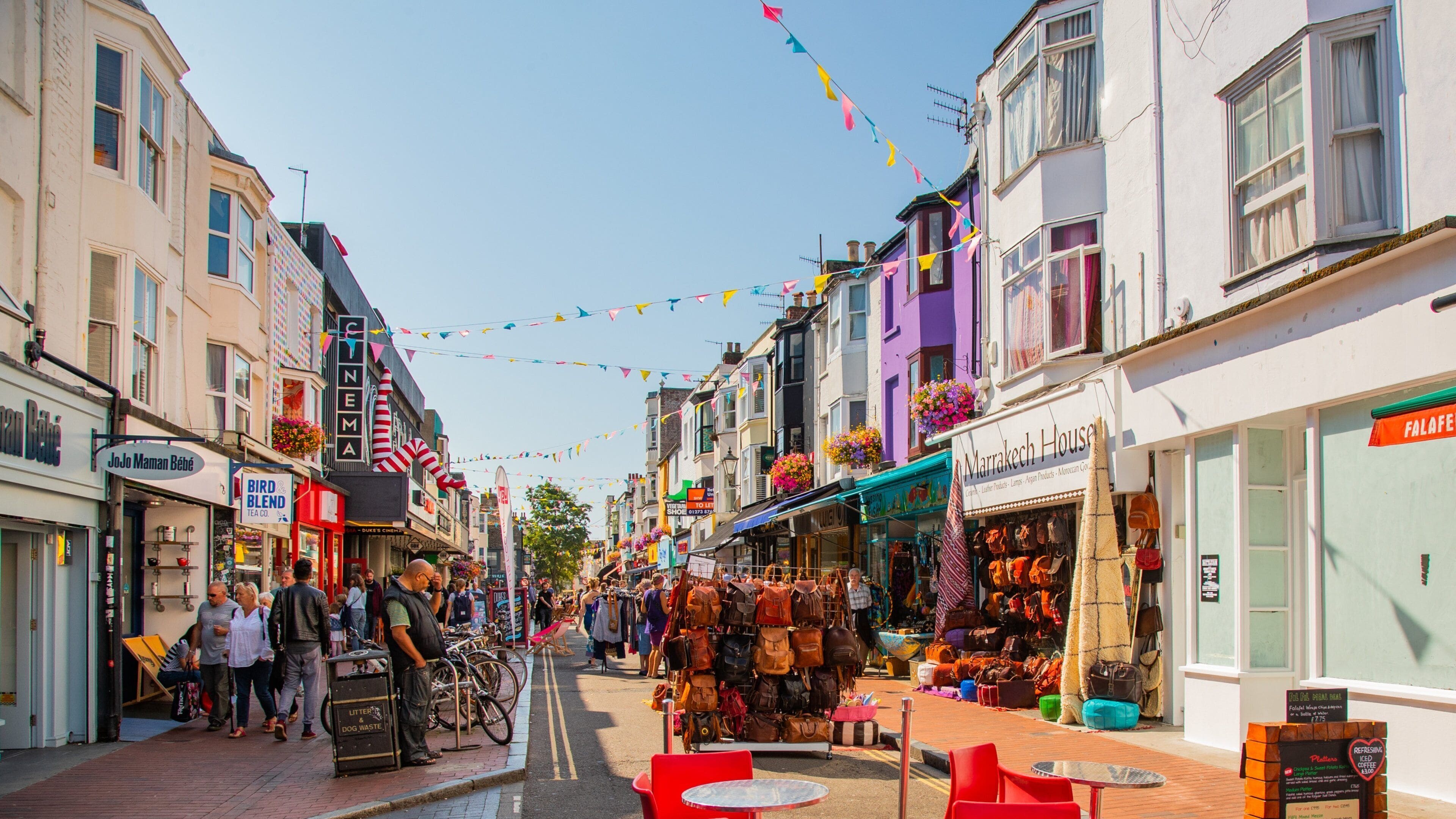 North Laine showing street scenes