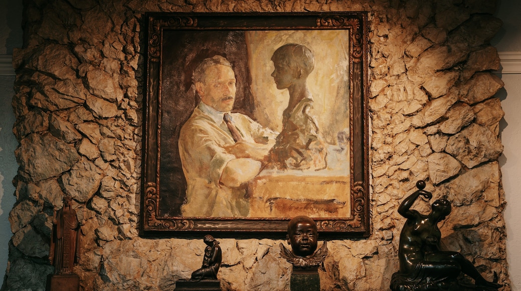 Albin Polasek Museum and Sculpture Gardens featuring art and heritage elements