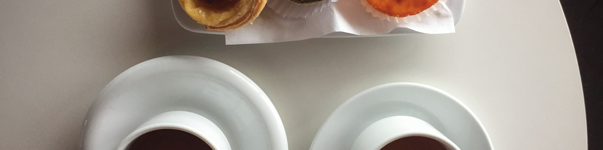 It's the only tea plantation in Europe.
If that's not interesting enough, go to find out more about its history, try the bergamot and jasmine teas, or sample pastéis: regular (de nata), tea, or passion fruit.
#delicious