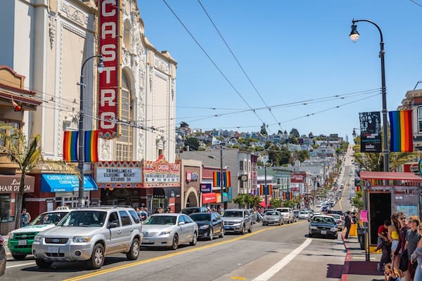 Castro Theatre showing a small town or village and street scenes